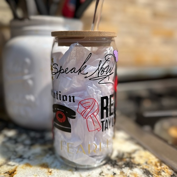 Taylor Swift Glass beer can - Picture 3 of 7